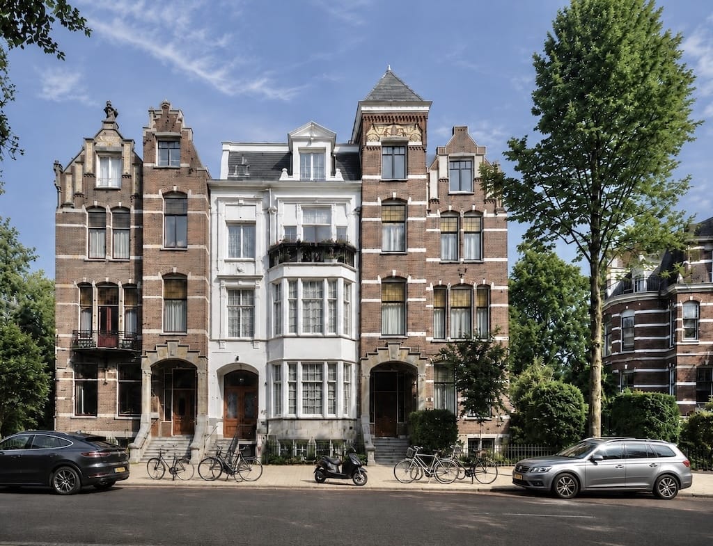 Bekijk foto 1 van Van Eeghenstraat 86-H