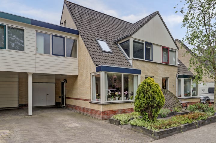Tussenwoning te koop: Nieuwenhoven 29, Anna Paulowna