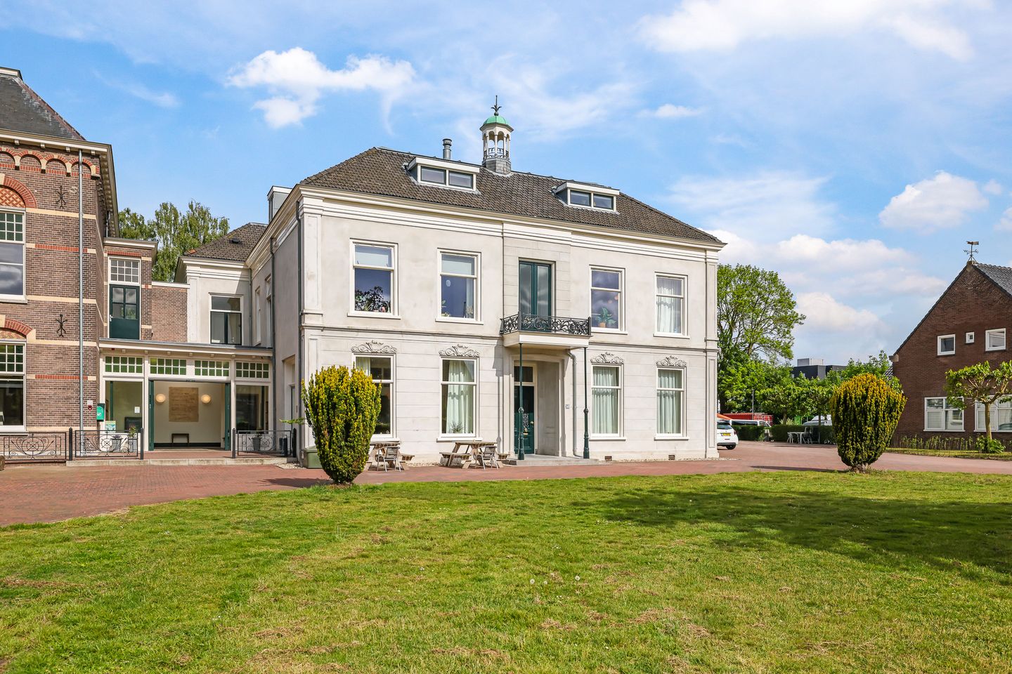 Bekijk foto 1 van Bredestraat 170