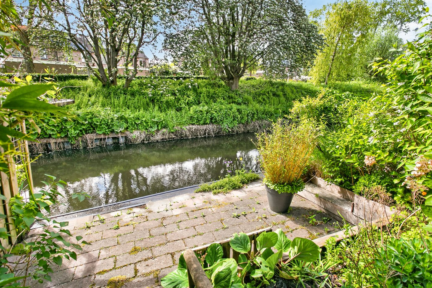 Photo 4 of Peter van Anrooystraat 24