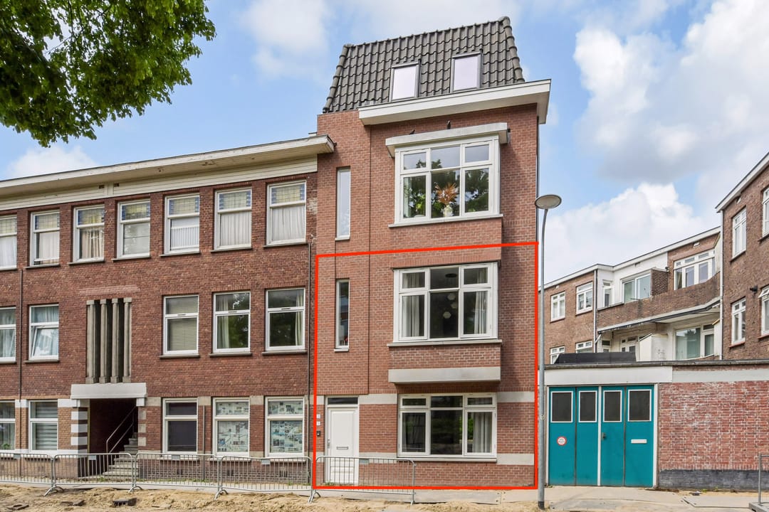 Foto 1 van Linnaeusstraat 1