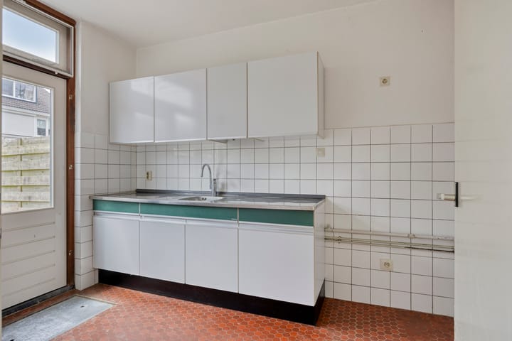 Tussenwoning te koop: Van Duyvenvoordelaan 18, Hendrik-Ido-Ambacht
