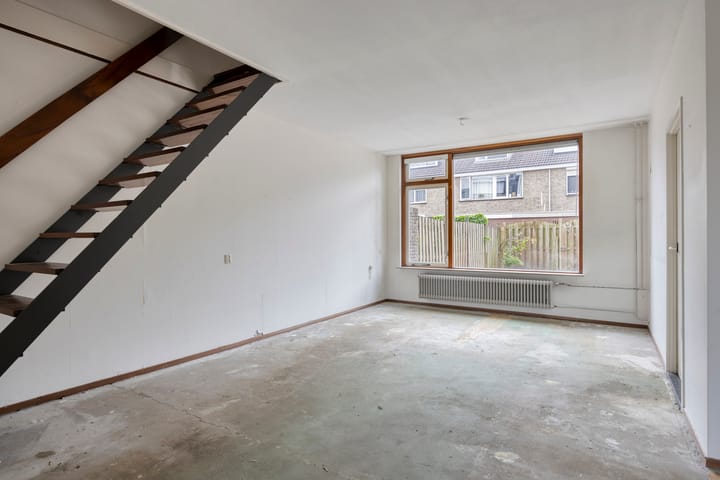 Tussenwoning te koop: Van Duyvenvoordelaan 18, Hendrik-Ido-Ambacht