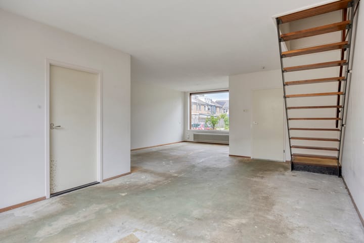 Tussenwoning te koop: Van Duyvenvoordelaan 18, Hendrik-Ido-Ambacht