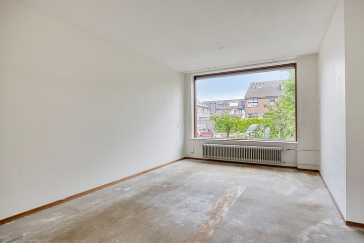 Tussenwoning te koop: Van Duyvenvoordelaan 18, Hendrik-Ido-Ambacht