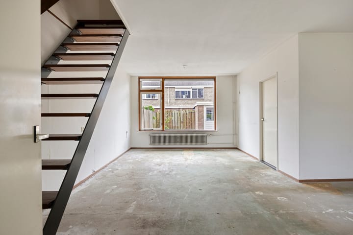 Tussenwoning te koop: Van Duyvenvoordelaan 18, Hendrik-Ido-Ambacht