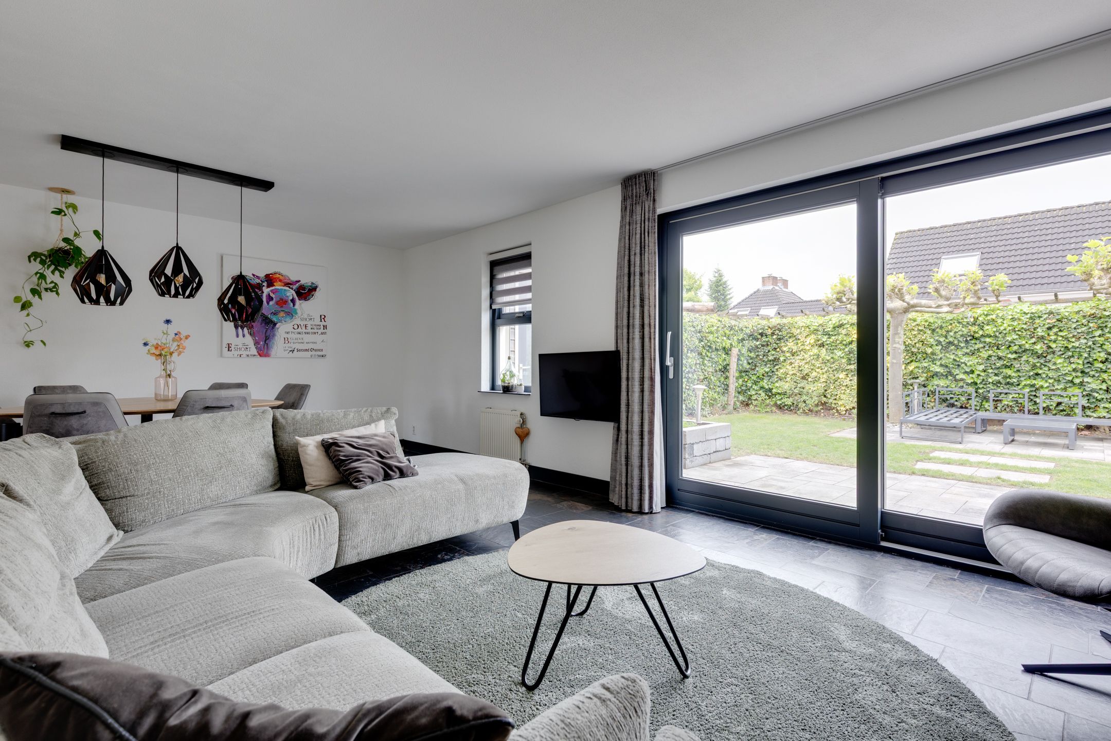 Move-in ready semi-detached family home with sunny south garden and solar panels — 9