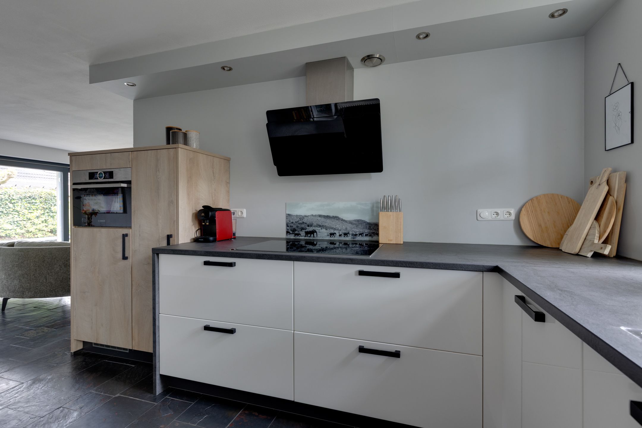 Move-in ready semi-detached family home with sunny south garden and solar panels — 24