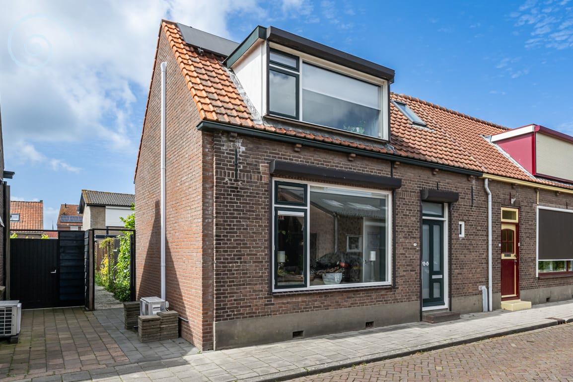 Foto 1 van Ds. C.W. van de Poelstraat 14