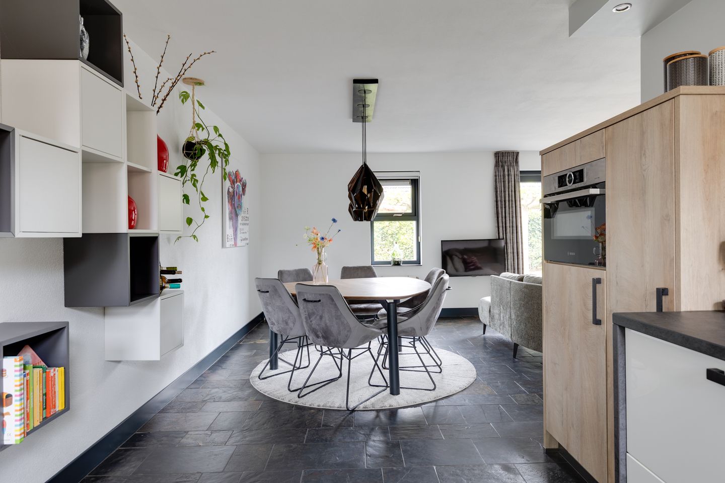 Move-in ready semi-detached family home with sunny south garden and solar panels — 19