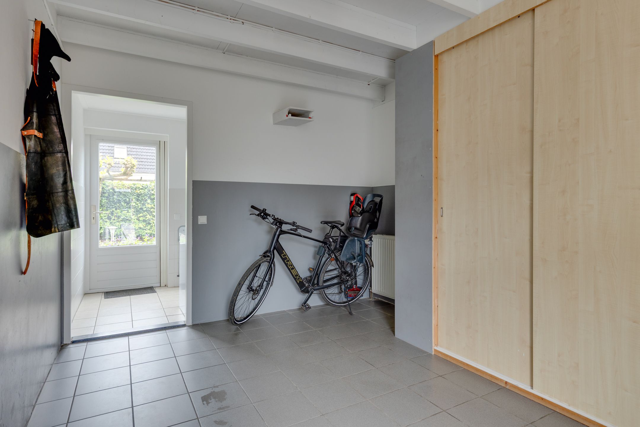 Move-in ready semi-detached family home with sunny south garden and solar panels — 45