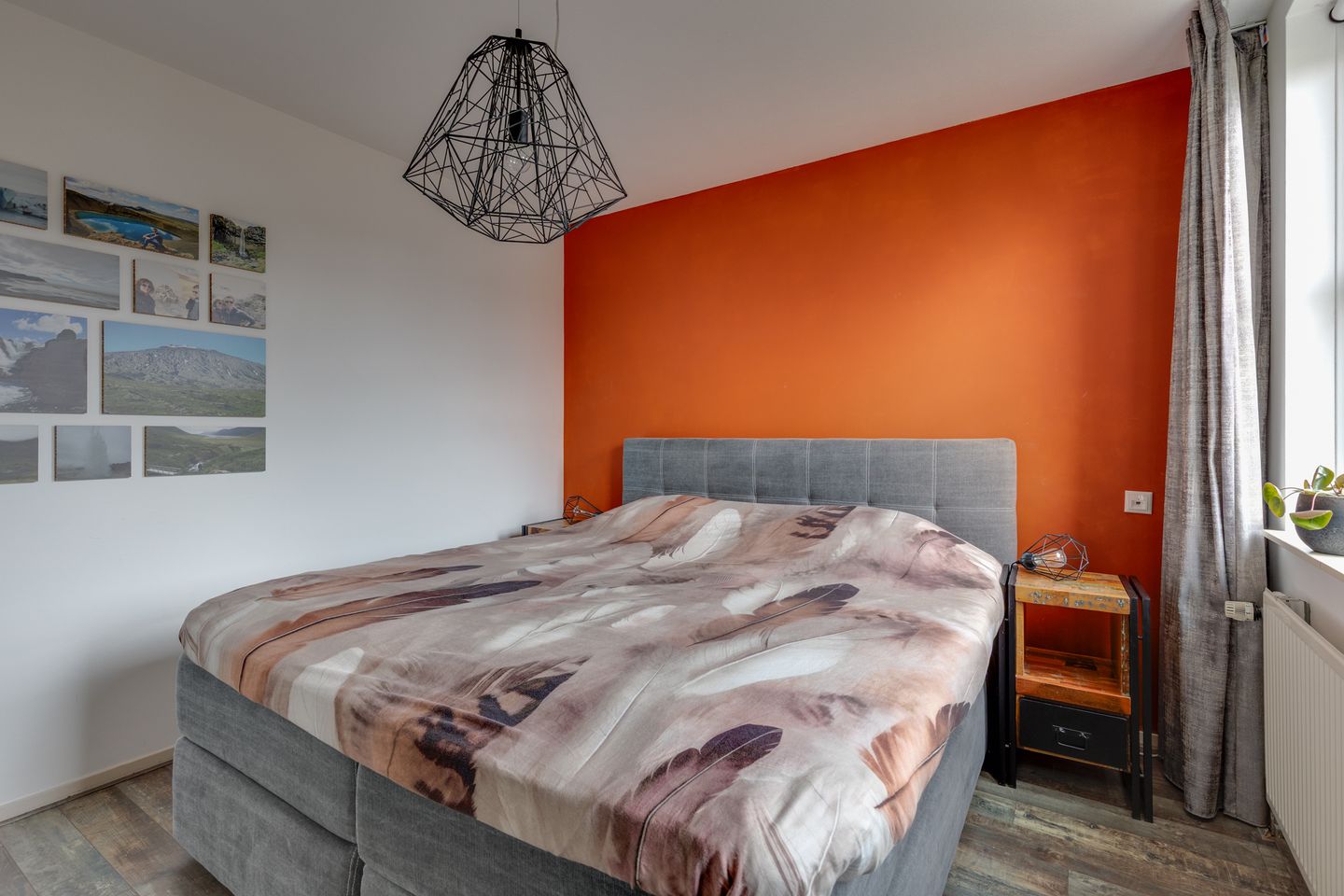 Move-in ready semi-detached family home with sunny south garden and solar panels — 29