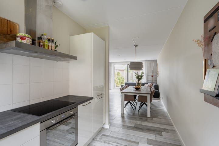 Tussenwoning te koop: Finkenflügelstraat 31, Wateringen