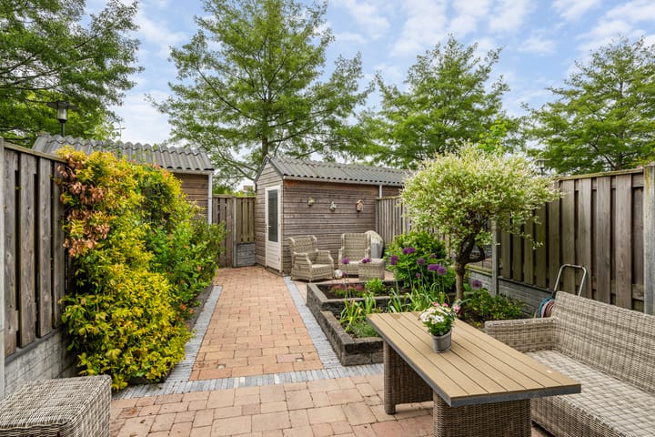Tussenwoning te koop: Finkenflügelstraat 31, Wateringen