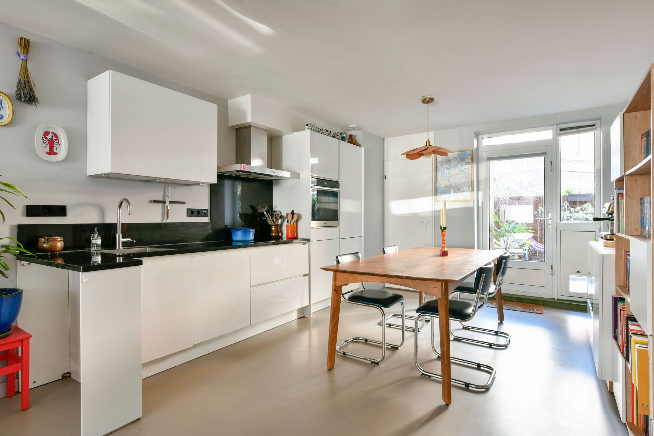 Apartment in Amsterdam - View 4
