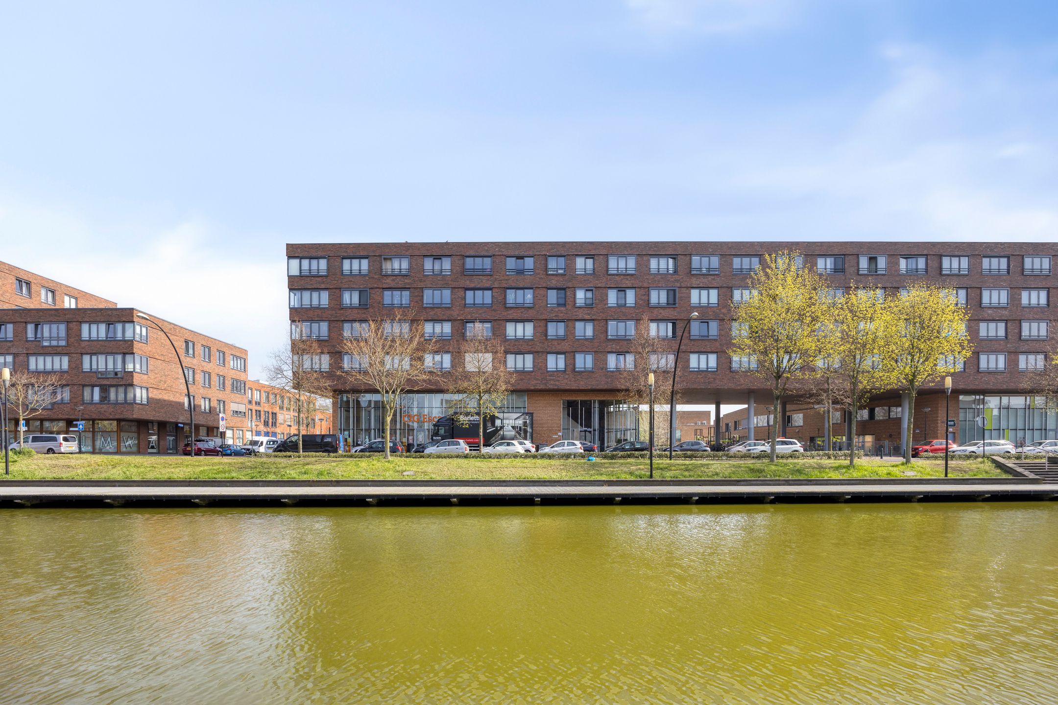 Apartment in 's-Gravenhage, Hoge Veld, Escamp - More