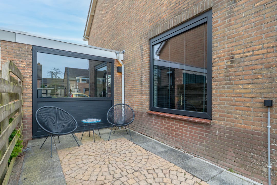 Photo 11 of Ravenstraat 17