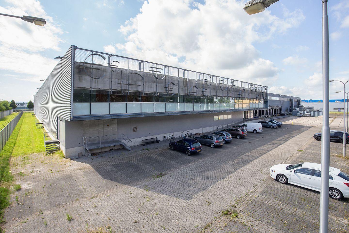 Bekijk foto 4 van Albert Einsteinweg 5