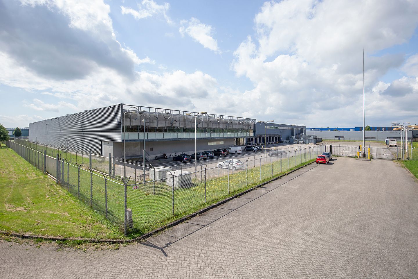 Bekijk foto 1 van Albert Einsteinweg 5