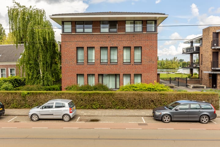 Straatweg 83-A