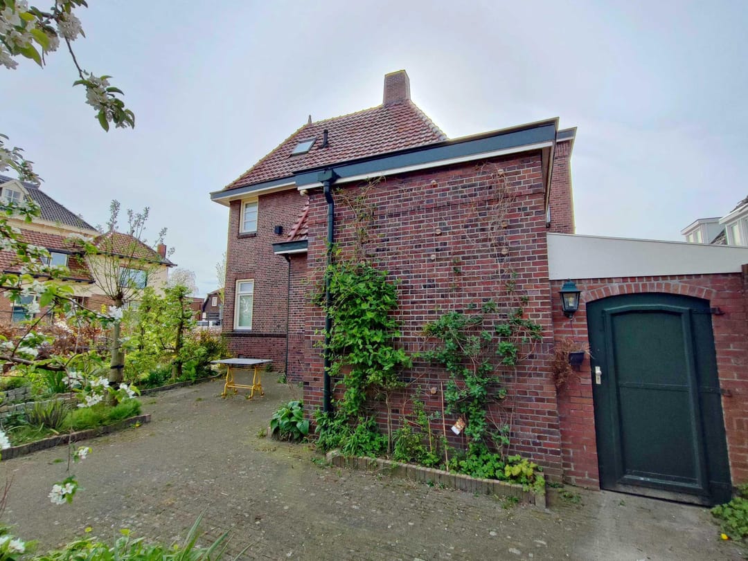Foto 47 van Spoorstraat 37