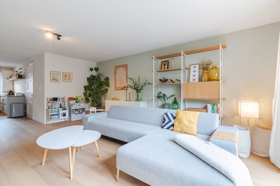 Photo 23 of Van den Broekstraat 104