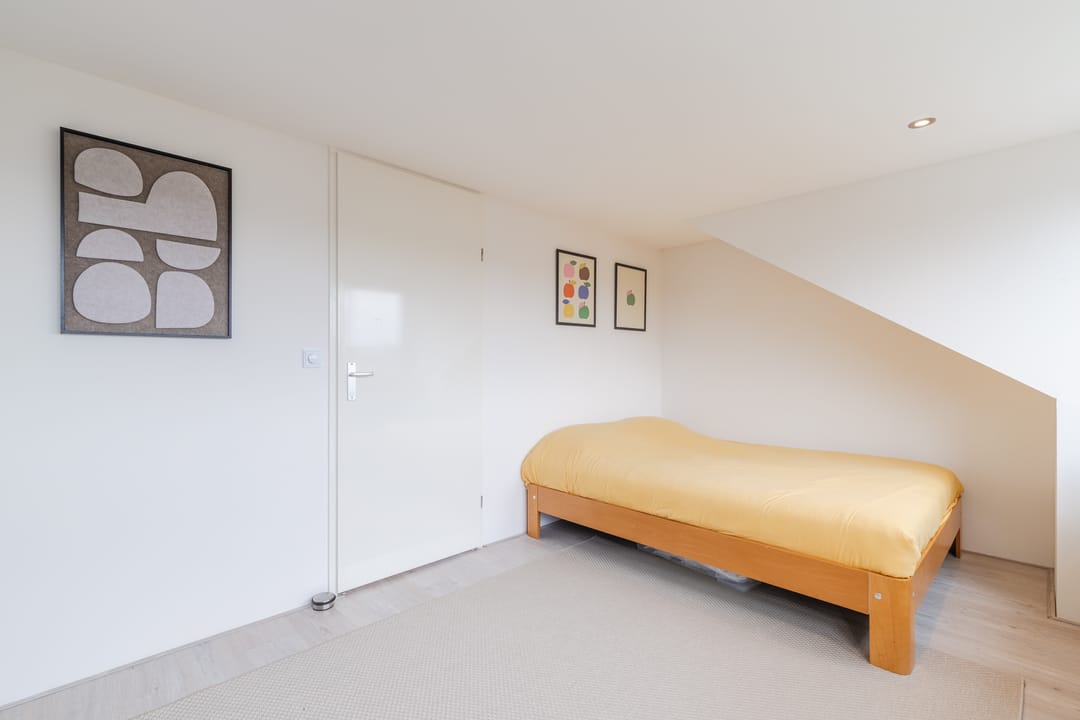 Photo 56 of Van den Broekstraat 104