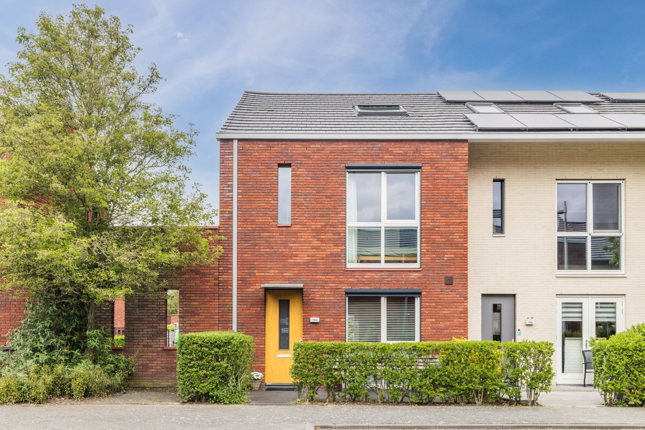 Van den Broekstraat 104 