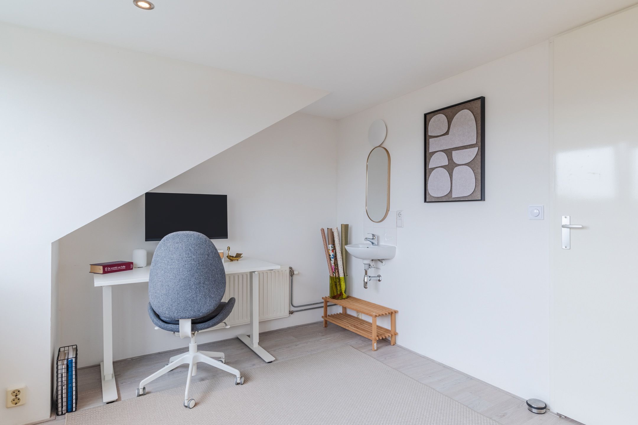 Photo 54 of Van den Broekstraat 104