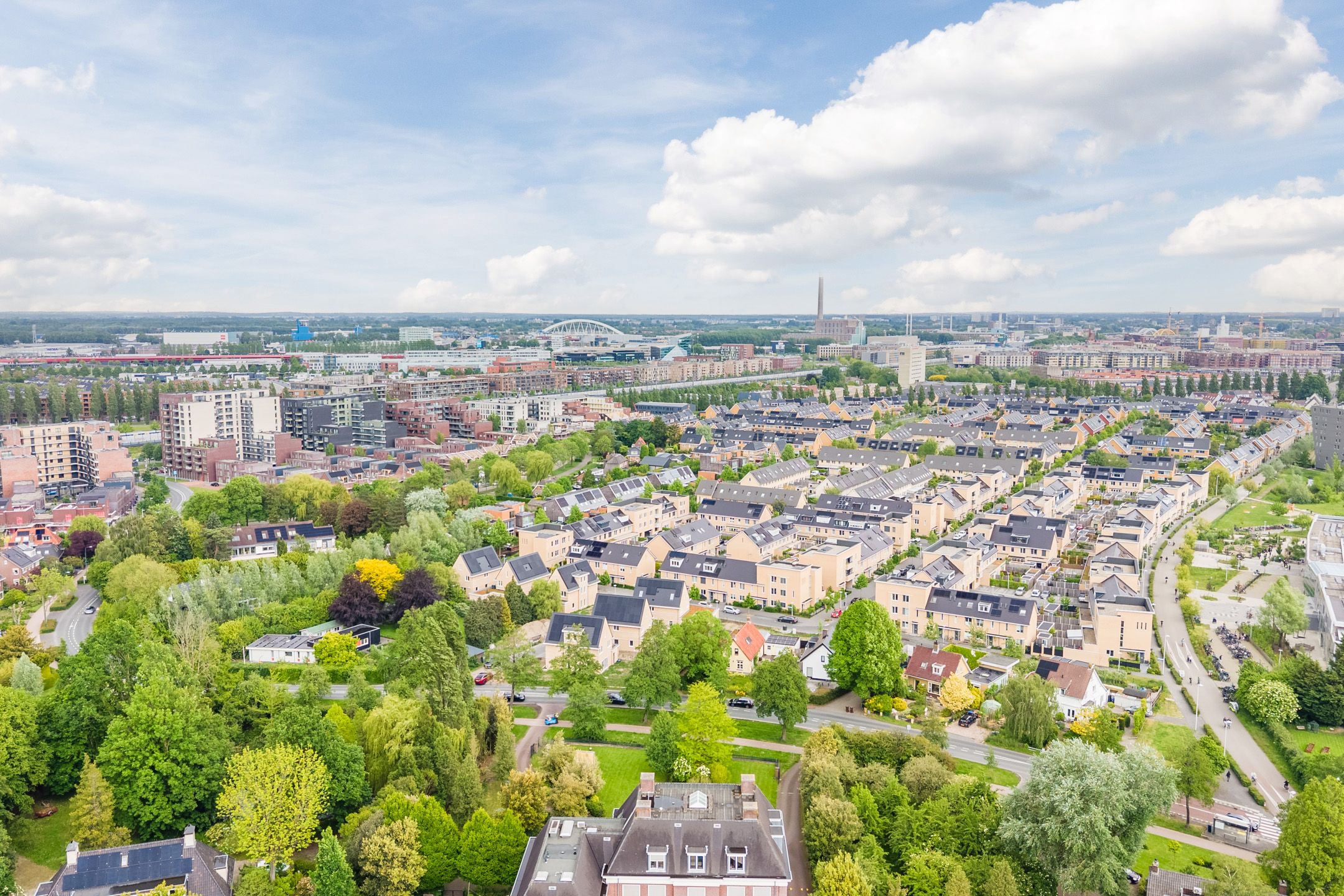 Photo 72 of Van den Broekstraat 104