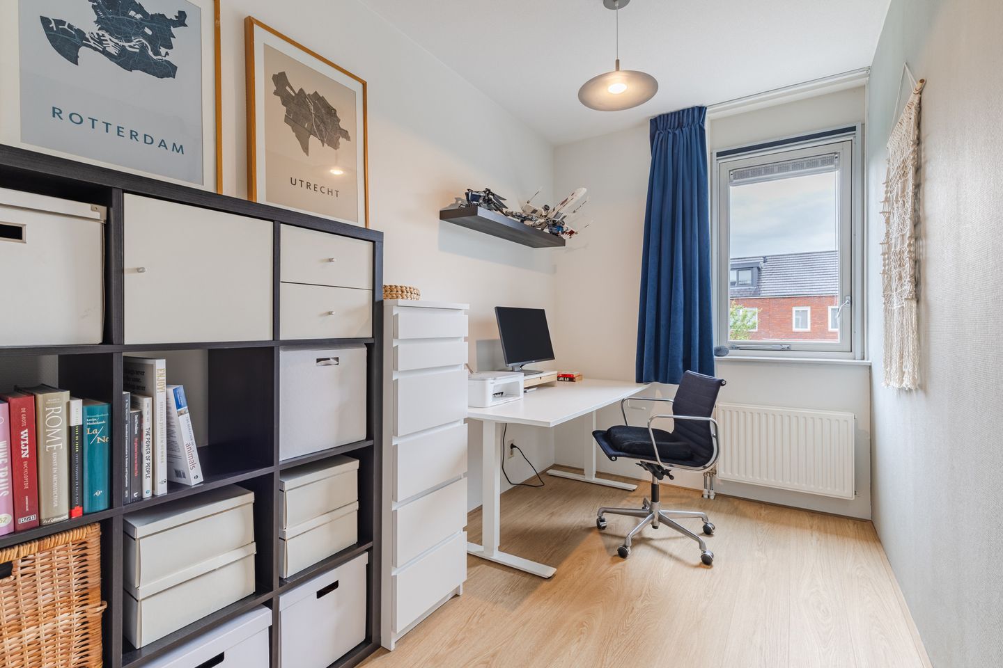 Photo 34 of Van den Broekstraat 104