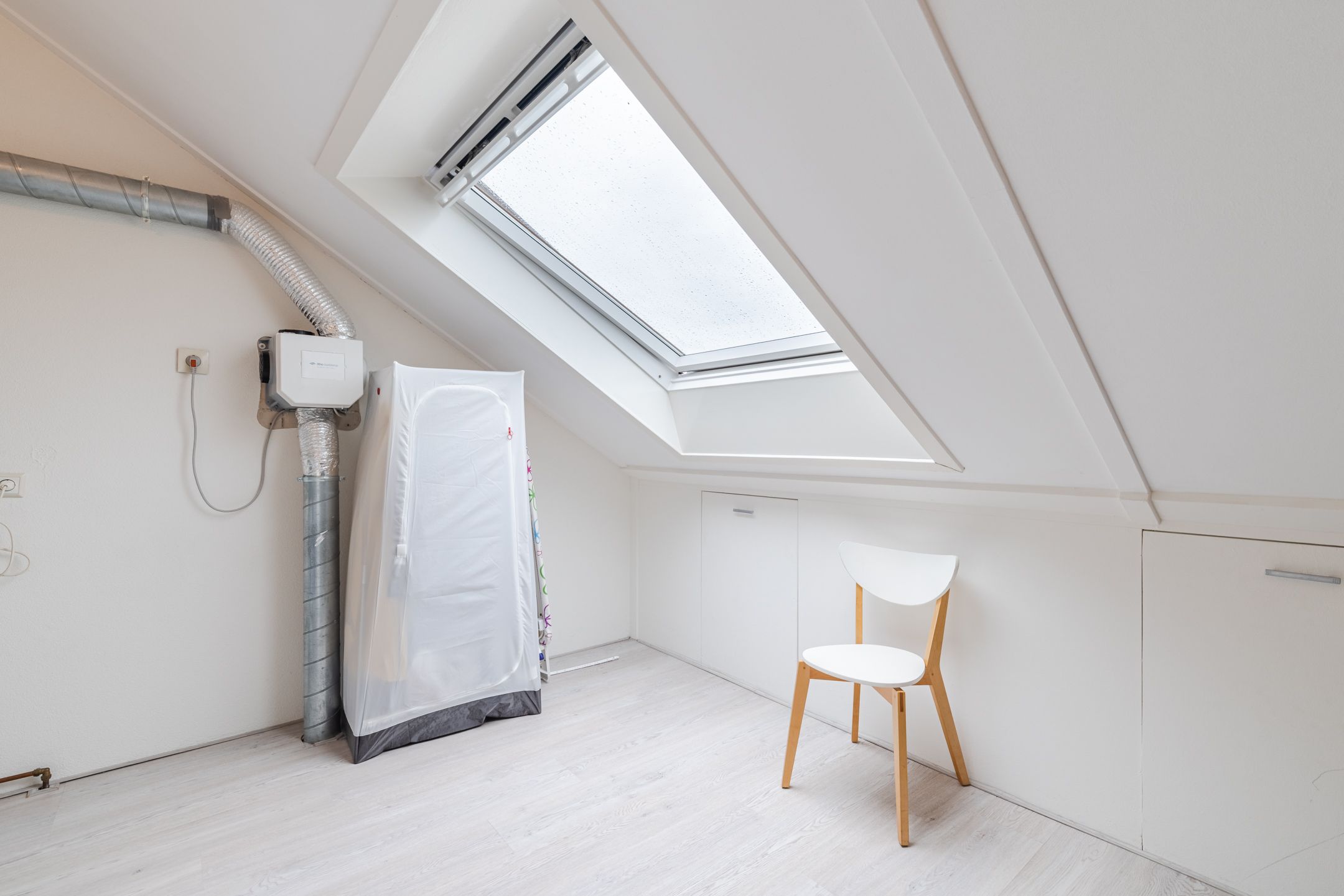 Photo 57 of Van den Broekstraat 104