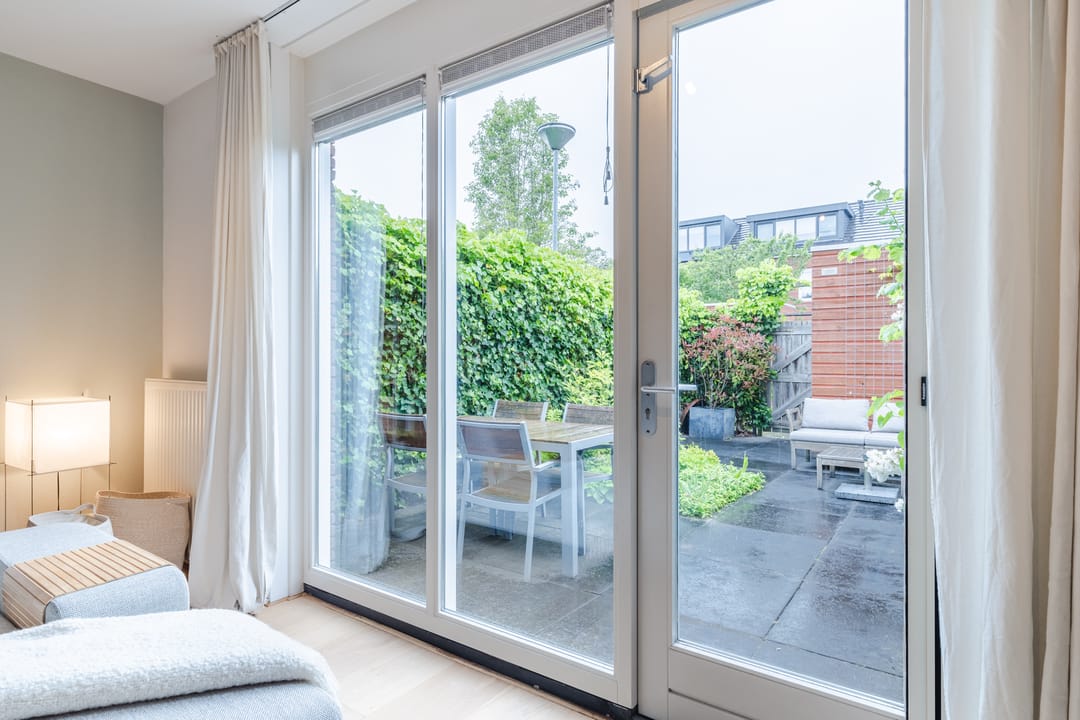 Photo 11 of Van den Broekstraat 104