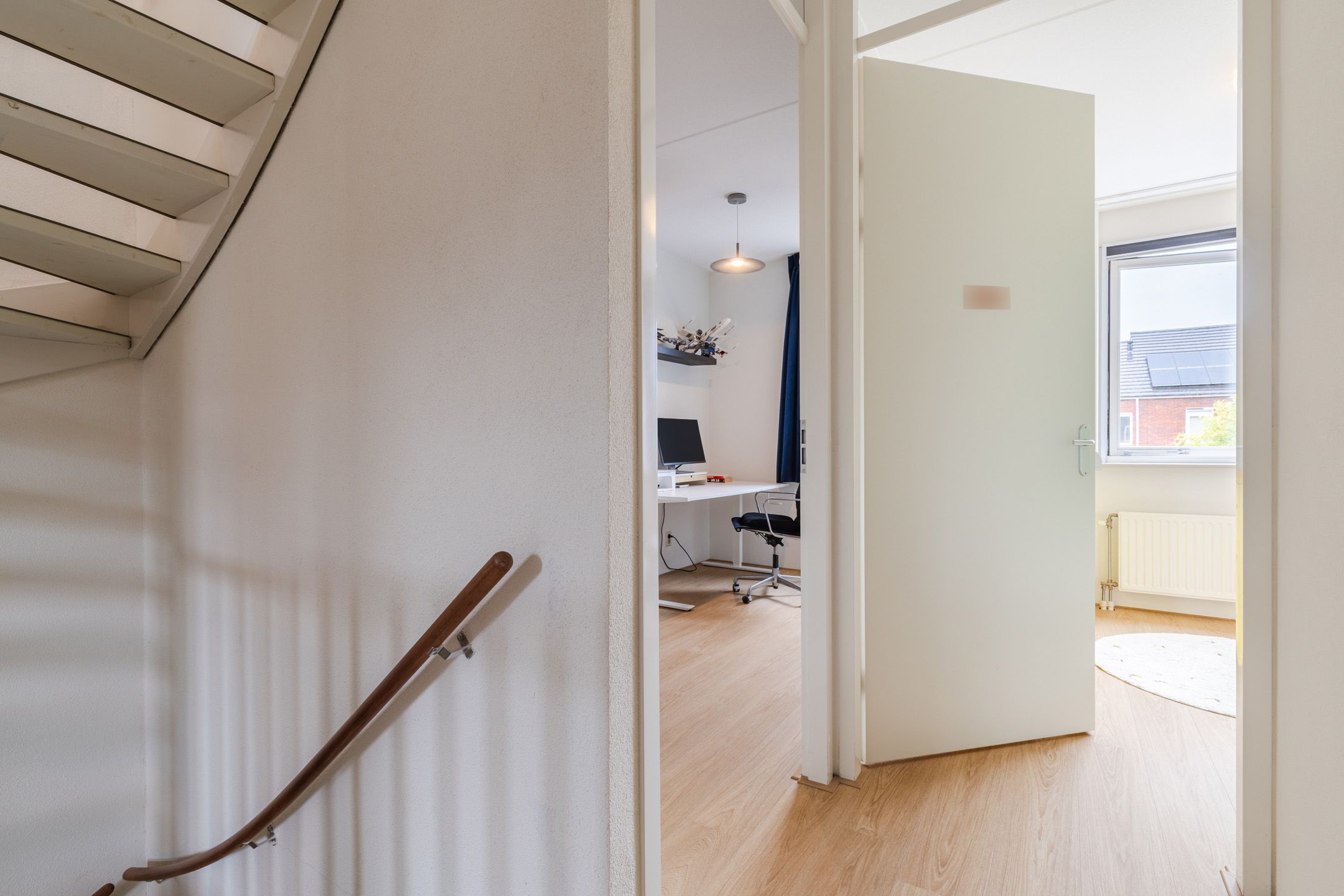 Photo 33 of Van den Broekstraat 104
