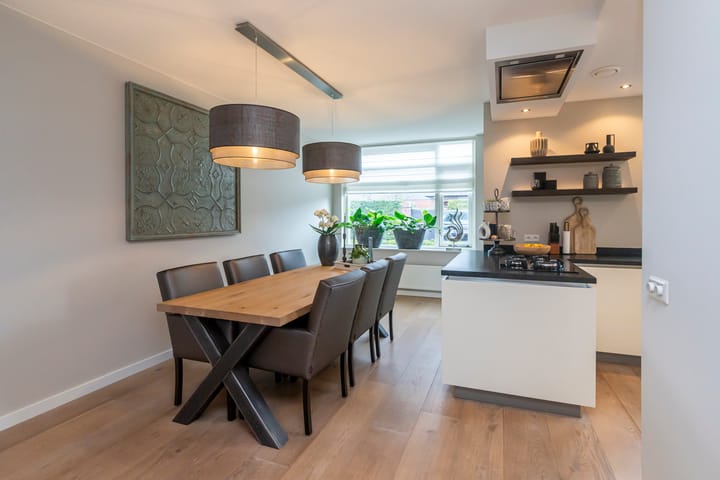 Tussenwoning te koop: Oranjetuin 4, Naaldwijk