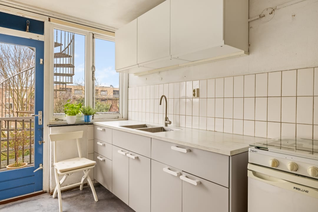 Photo 11 of Zeeburgerstraat 72