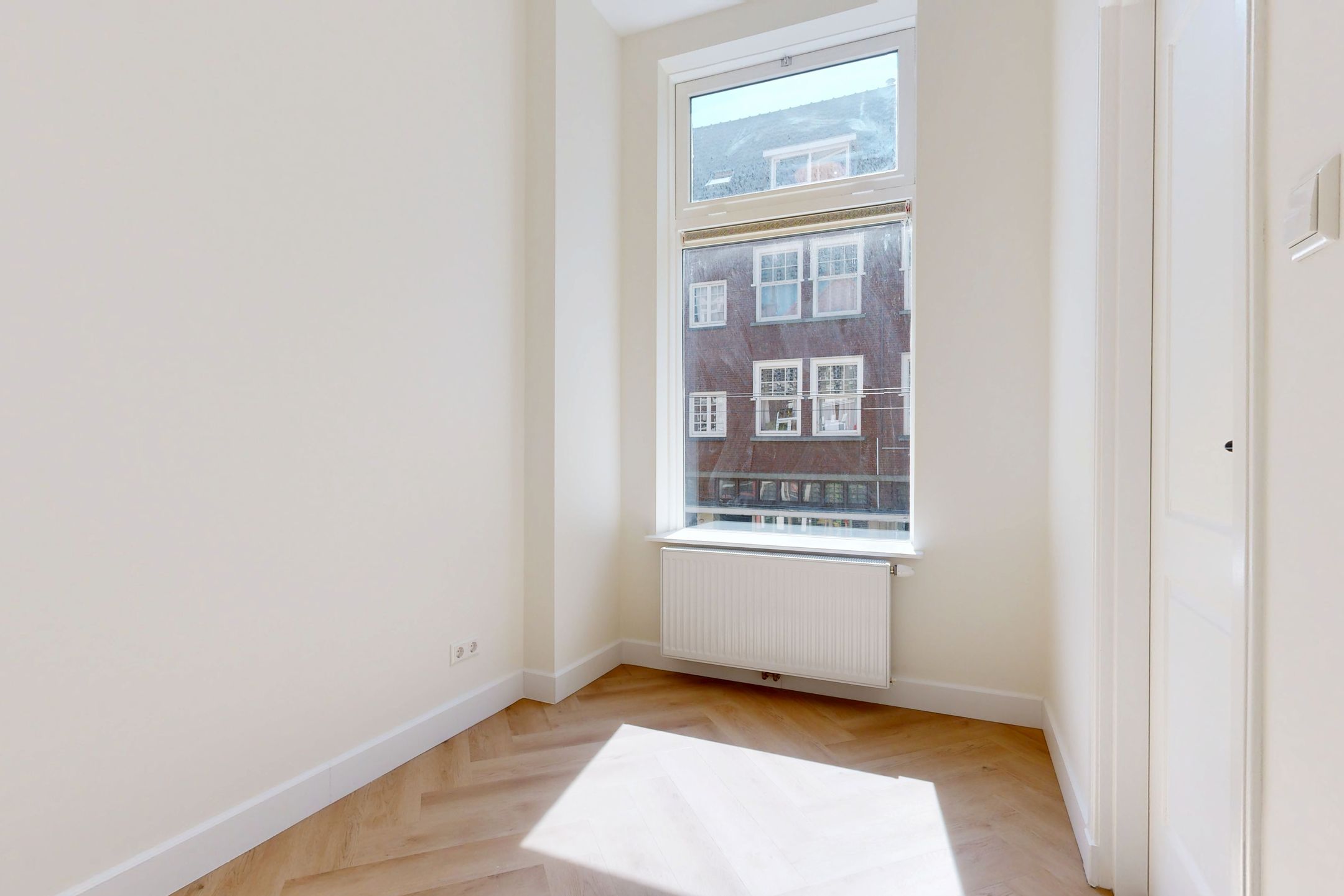 Photo 12 of Zoutmanstraat 81