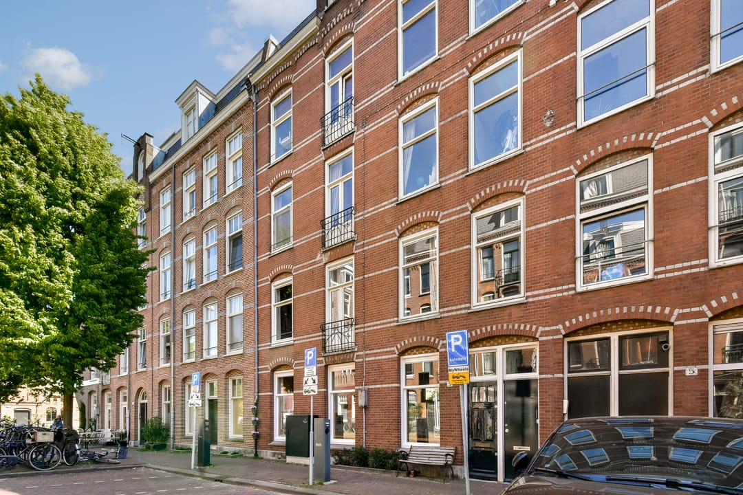 Photo 2 of Groen van Prinstererstraat 3-2