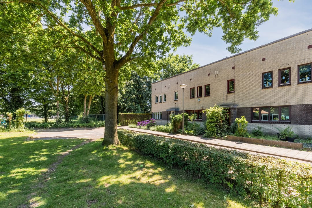 Foto 43 van Generaal Maczekstraat 46