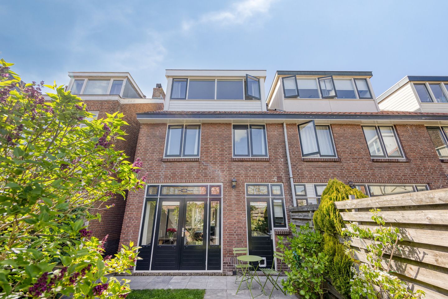 Foto 1 van Van der Waalsstraat 38