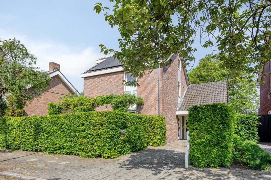 Photo 1 of Dr. van Beurdenstraat 3