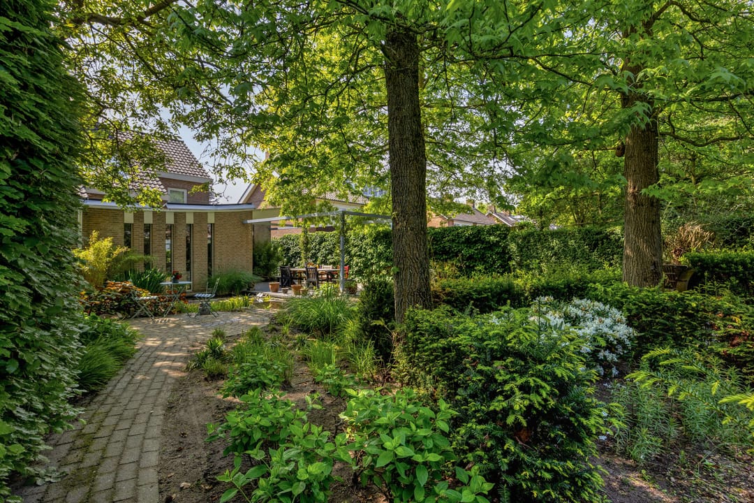 Photo 37 of Dr. van Beurdenstraat 3