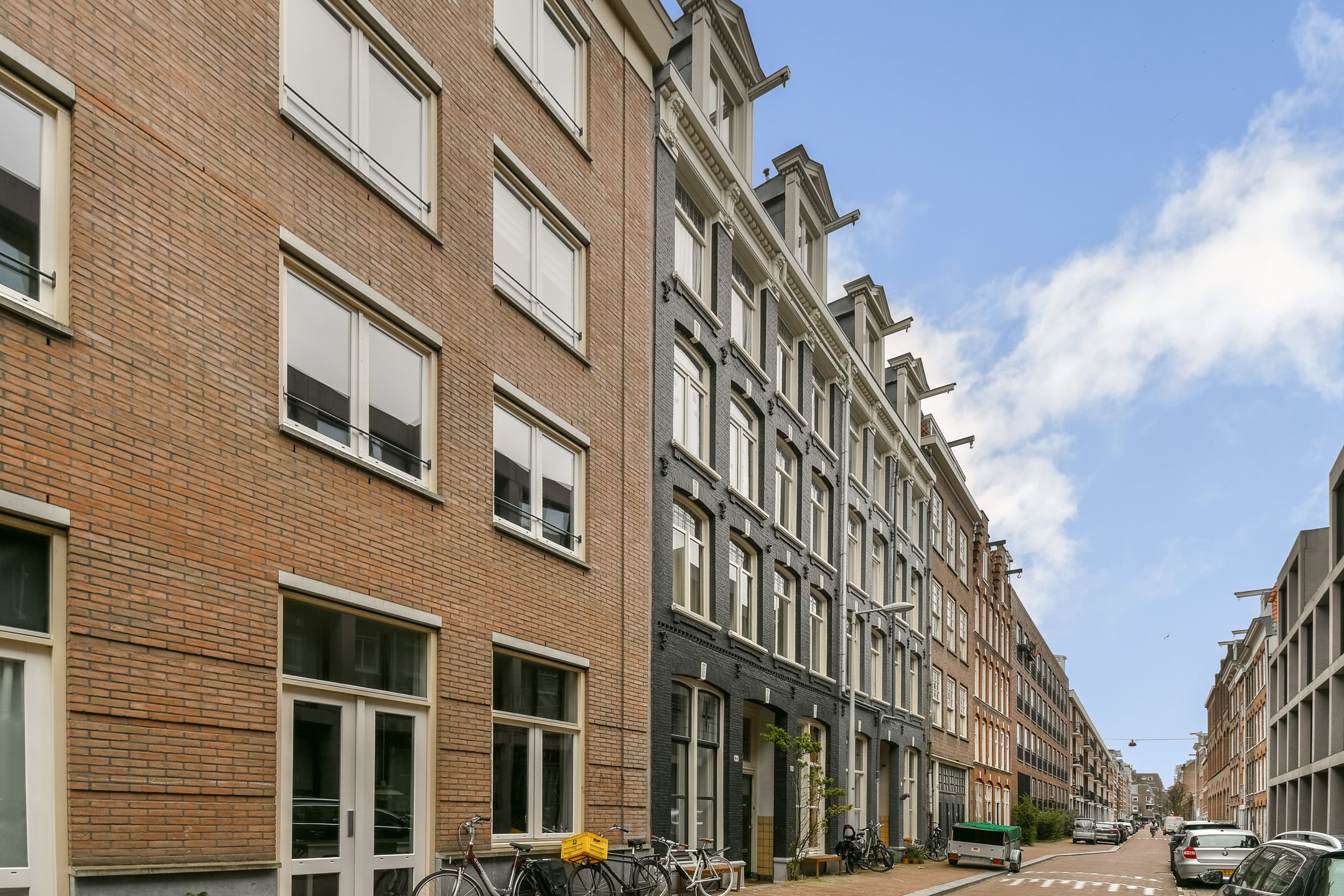 Photo 15 of Fokke Simonszstraat 84-2