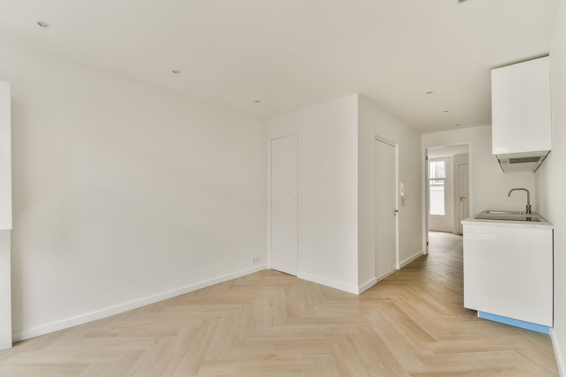 Photo 6 of Fokke Simonszstraat 84-2