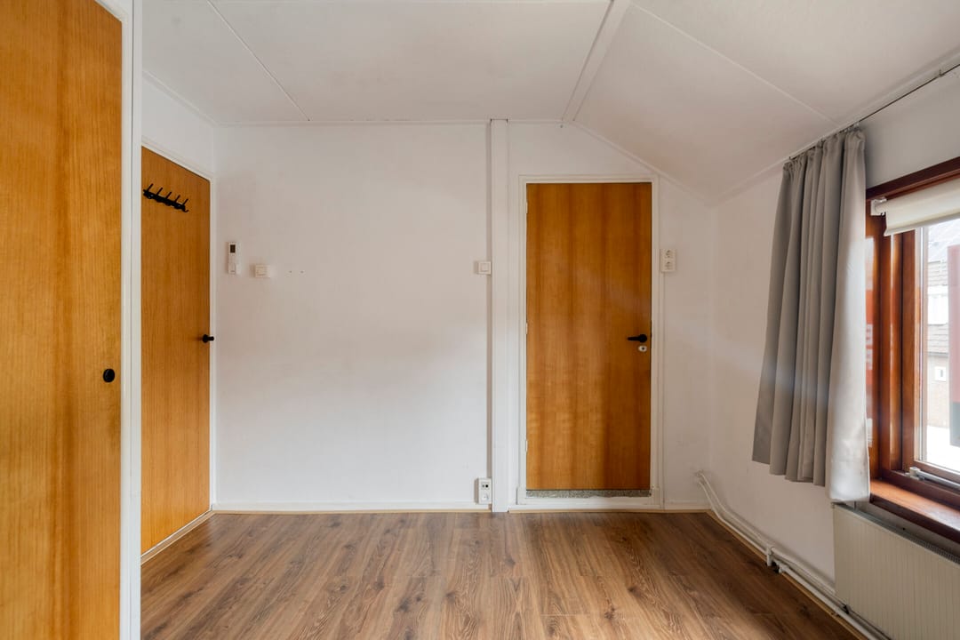 Photo 11 of Rozenstraat 73