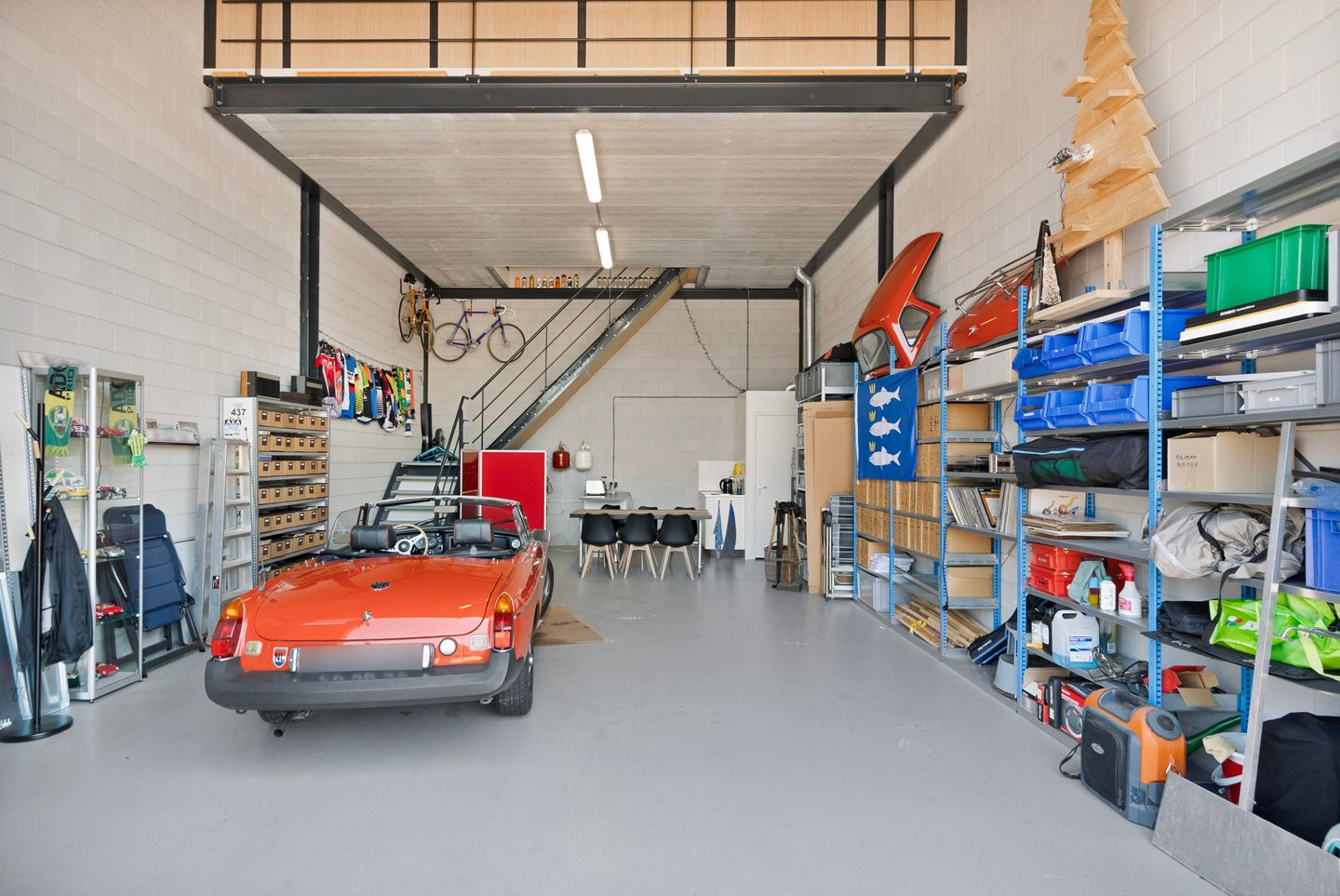 Bekijk foto 3 van Brandweerstraat 63