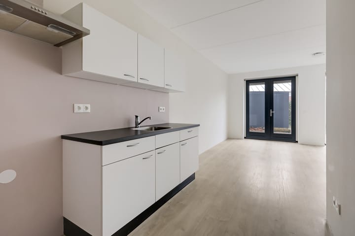Tussenwoning te huur: Slink 3, Azewijn