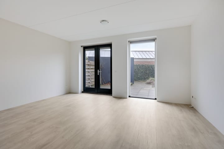 Tussenwoning te huur: Slink 3, Azewijn