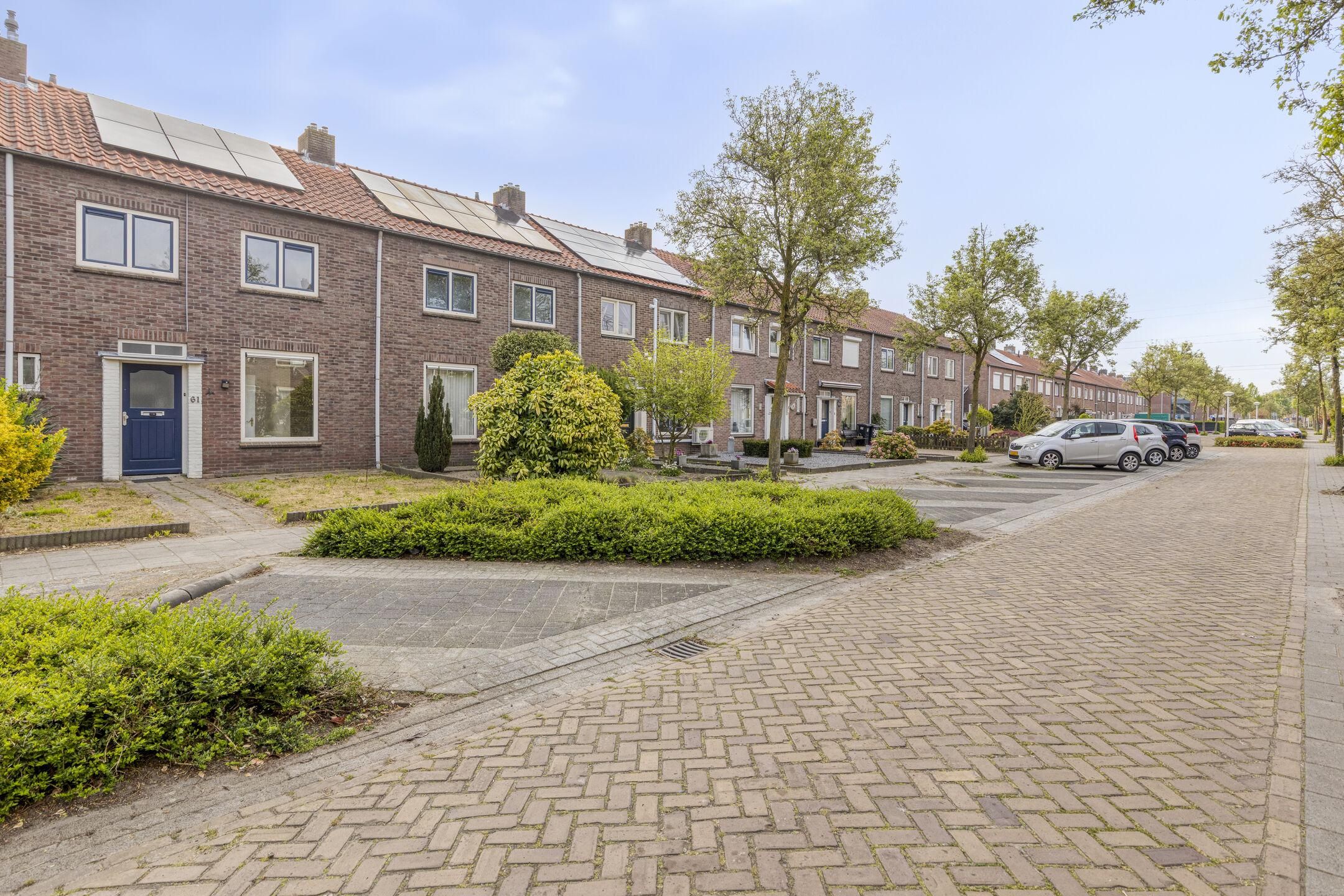 Photo 36 of Mr. C. Goselingstraat 61