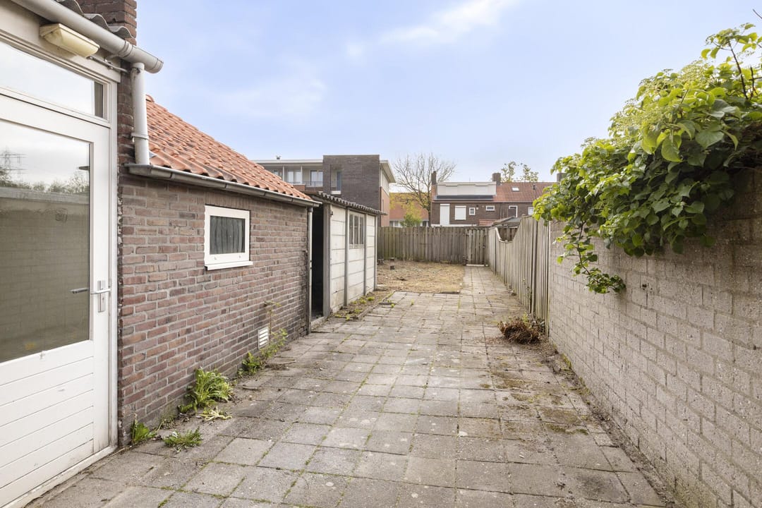 Photo 31 of Mr. C. Goselingstraat 61